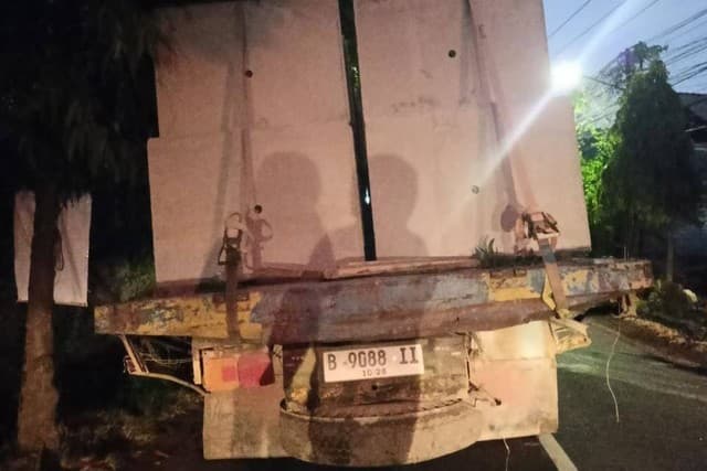 Dutch Tourist Dies in Truck Collision in Denpasar, Bali