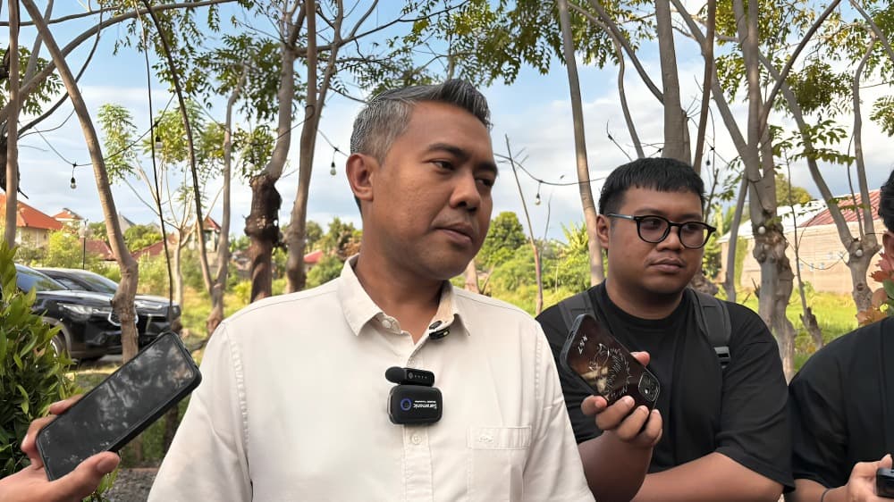 Bali Immigration Officials Call on Residents to Report Undocumented Foreigners