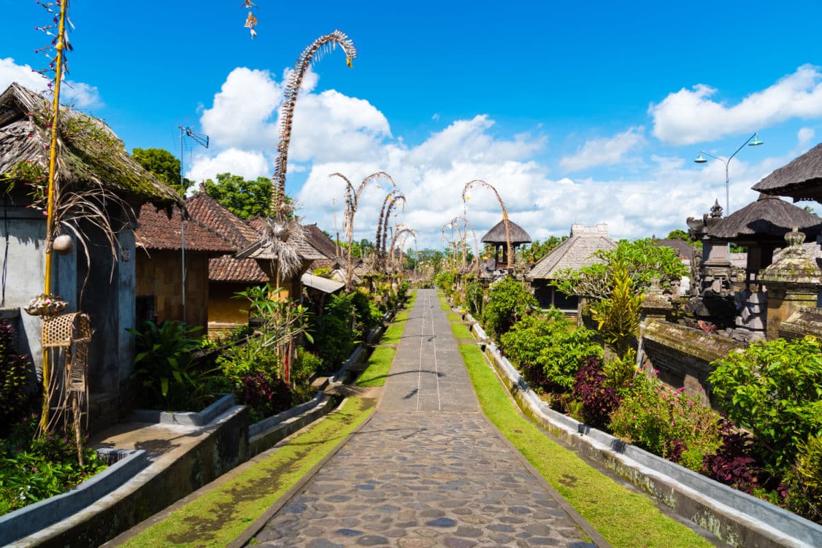 Bali Goes Cashless: Card Payments Transform Tourism Hotspots